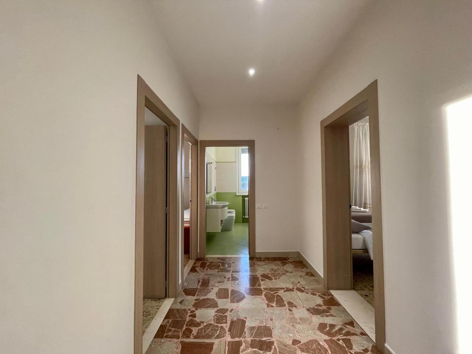 A Casa Di Mima Apartment Civitanova Marche Luaran gambar